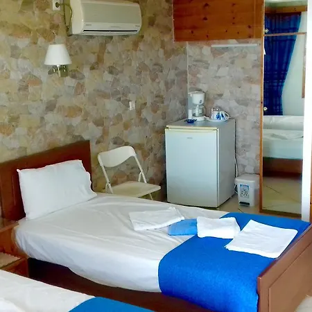 Kostis Πανσιόν Κορησσία